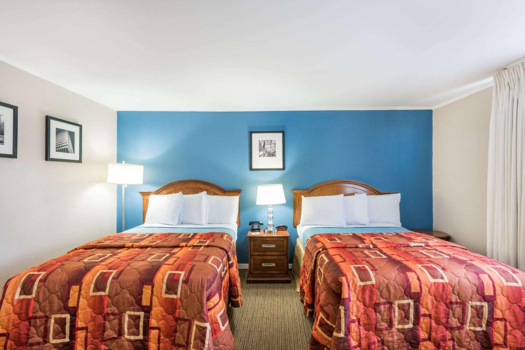 Travelodge By Wyndham Aberdeen Esterno foto